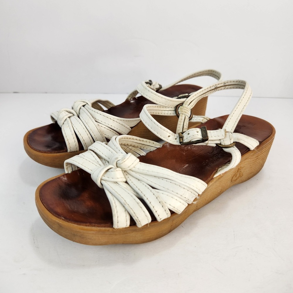 Get There by Famolare Women's Casual Strappy ‎ White Platform Sandals Size 5